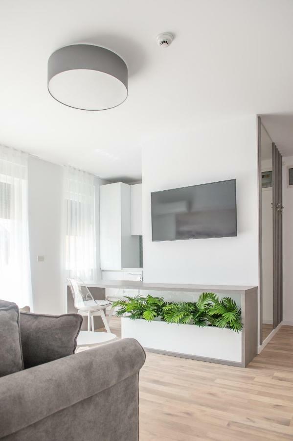 West Residence Apartments Timișoara Zewnętrze zdjęcie